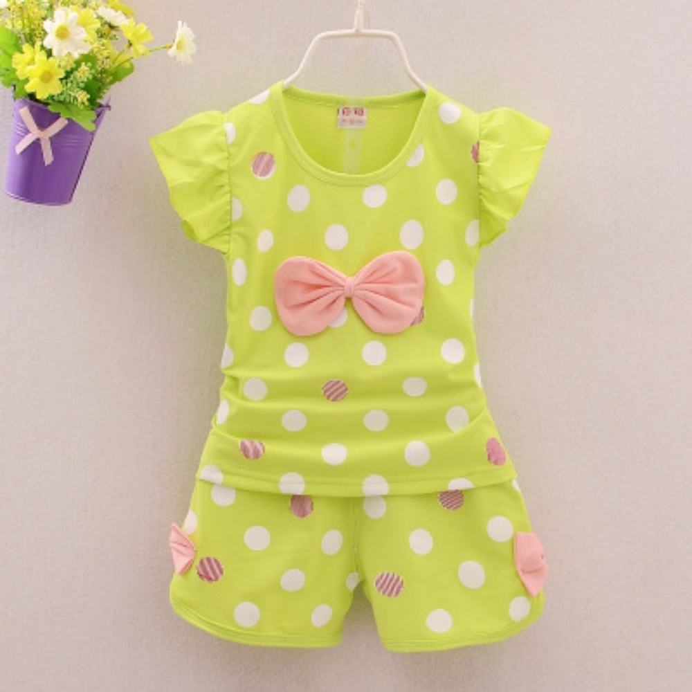 Adorable Girls Outfit!